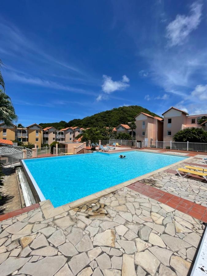 T2 Spacieux, Confort, Piscine & Plage A Sainte-Anne Exterior foto